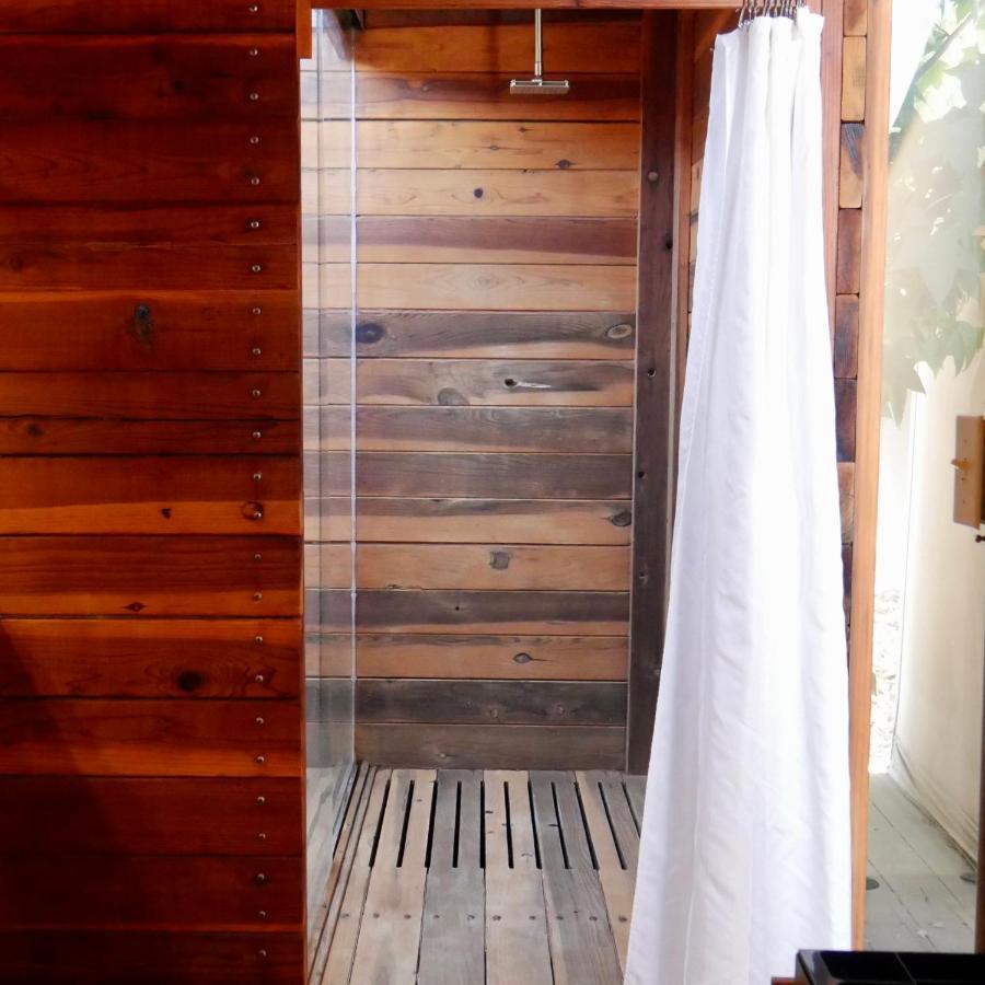 Hotel Cuatro Cuatros Ensenada Dış mekan fotoğraf