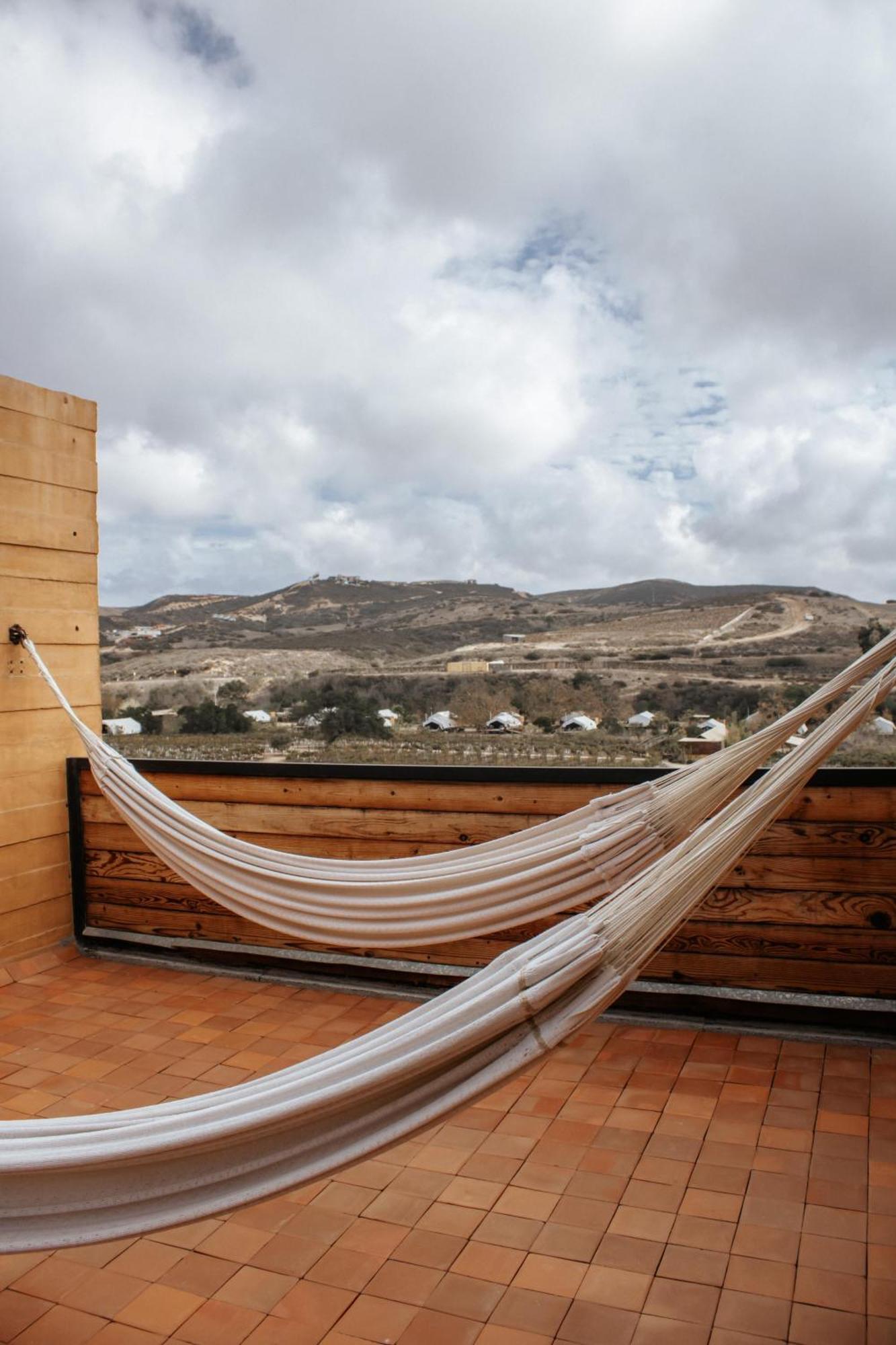 Hotel Cuatro Cuatros Ensenada Dış mekan fotoğraf