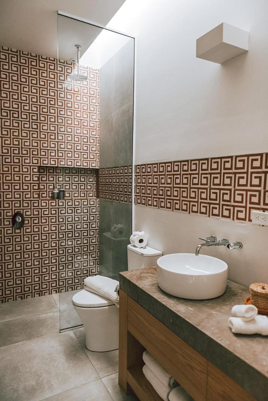 Hotel Cuatro Cuatros Ensenada Dış mekan fotoğraf