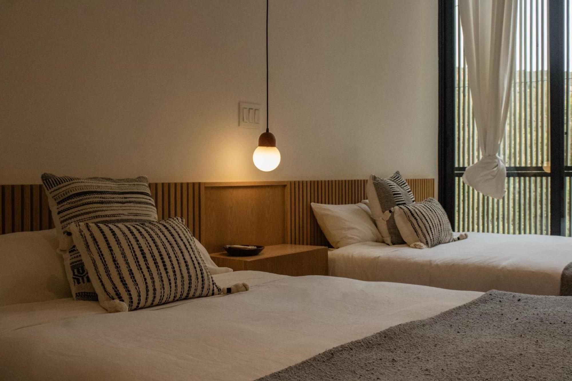 Hotel Cuatro Cuatros Ensenada Dış mekan fotoğraf