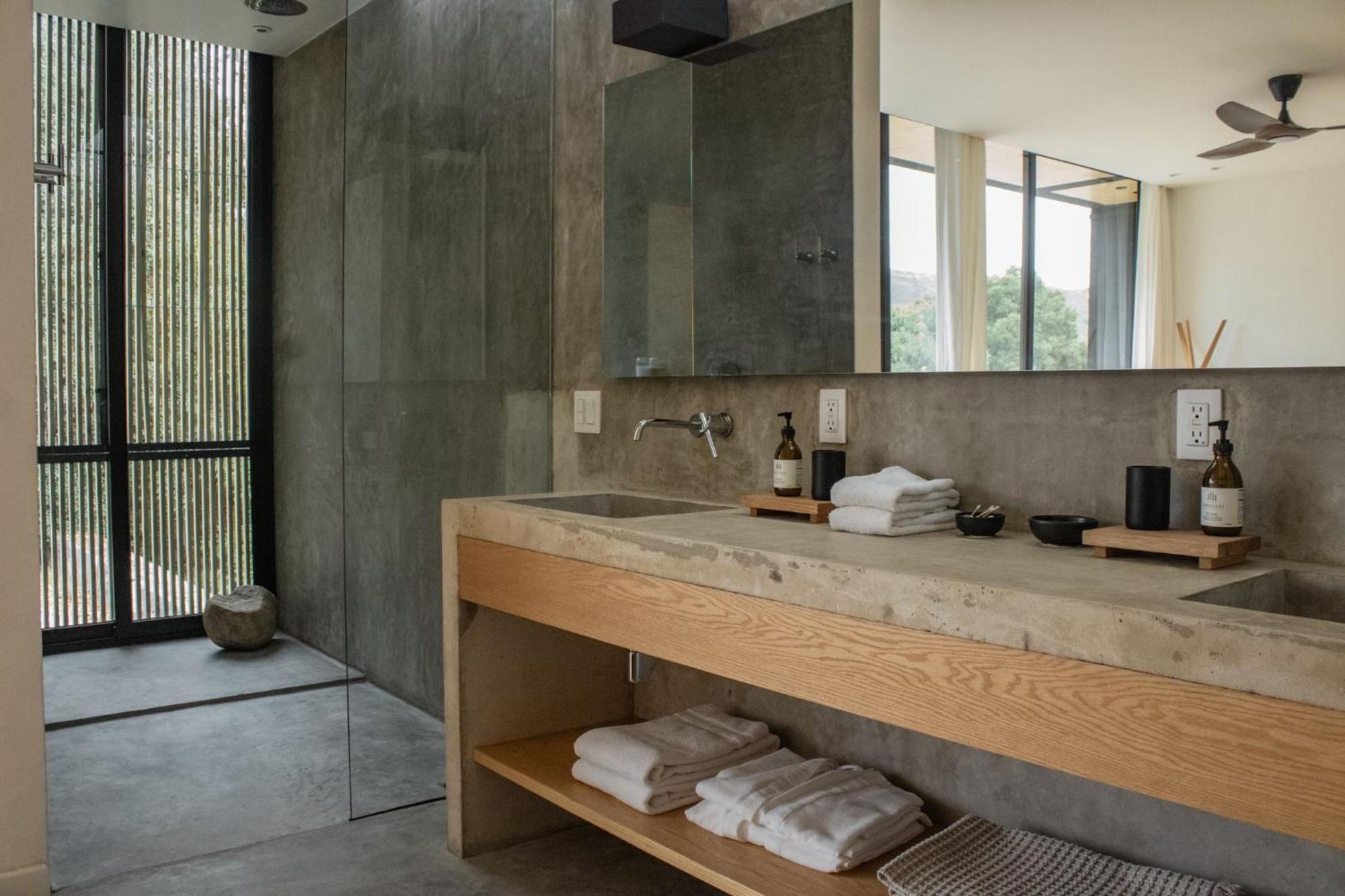 Hotel Cuatro Cuatros Ensenada Dış mekan fotoğraf