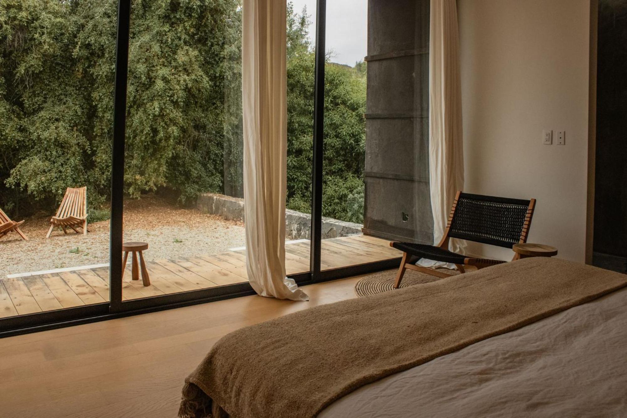 Hotel Cuatro Cuatros Ensenada Dış mekan fotoğraf