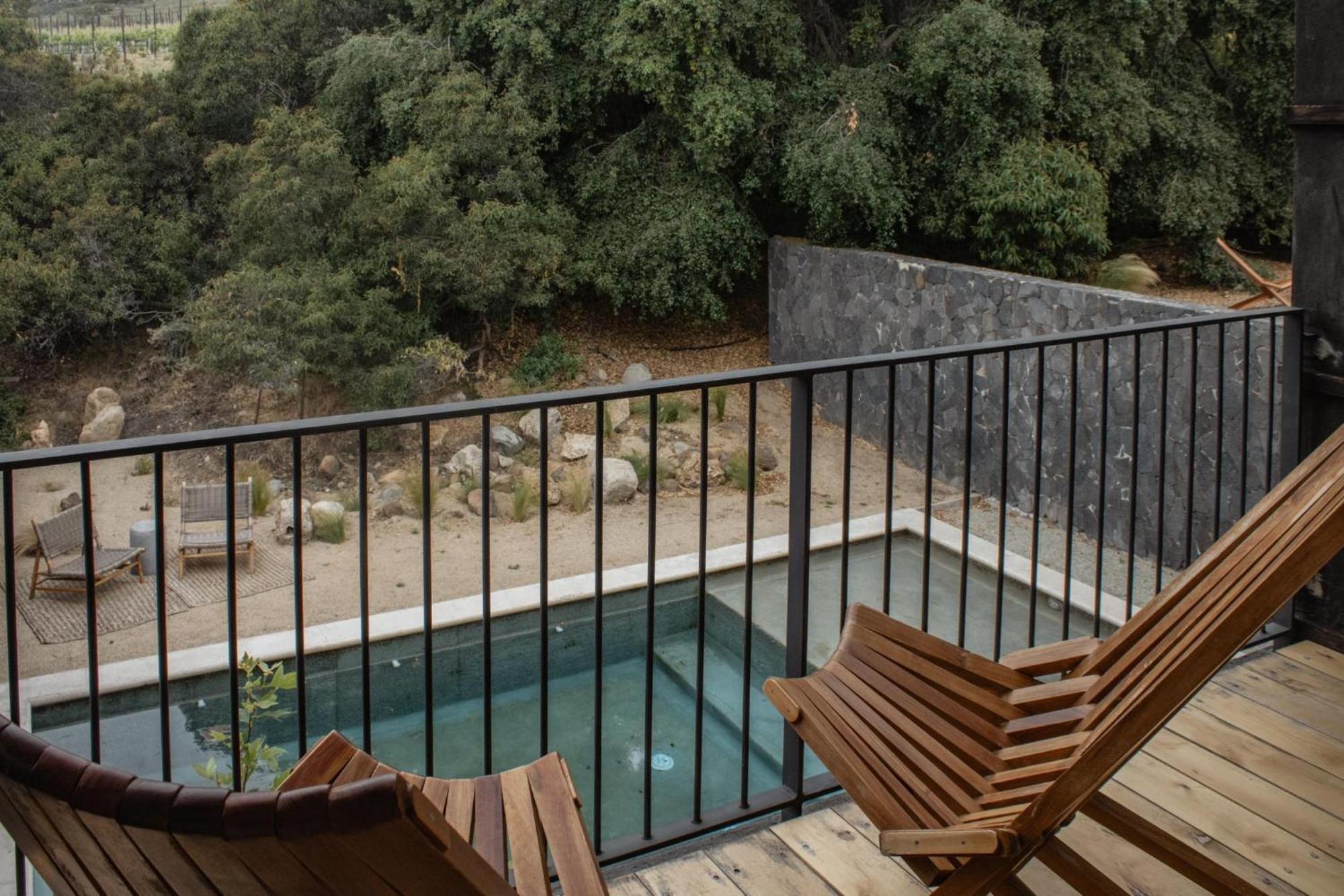 Hotel Cuatro Cuatros Ensenada Dış mekan fotoğraf
